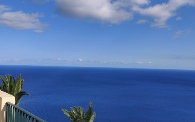 Garajau House - Sunrise to Sunset Ocean View Villa