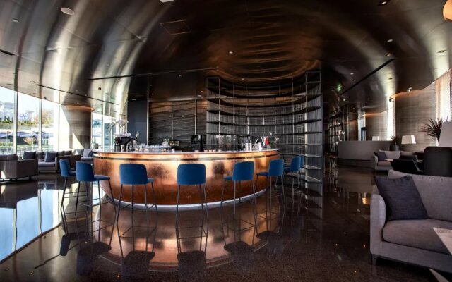 Qingdao Haiyi Sailing Hotel