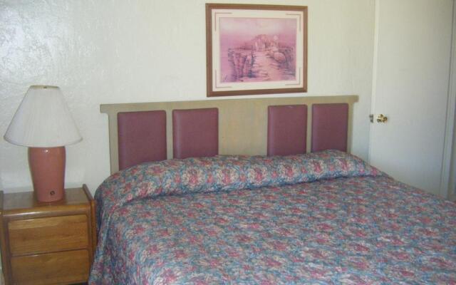 Copper Cactus Inn
