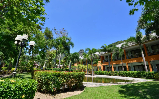 Diamond Cave Resort