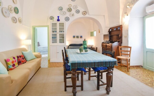 Nice Home in Pantelleria With Outdoor Swimming Pool, Wifi and 2 Bedrooms