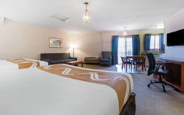 Quality Inn & Suites Redwood Coast