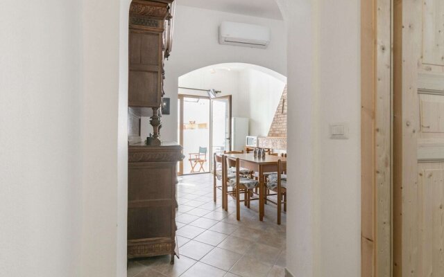 Pleasant Apartment in Muraversa With Terrace