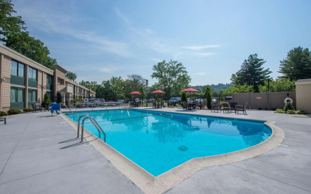 Hotel MTK Mount Kisco