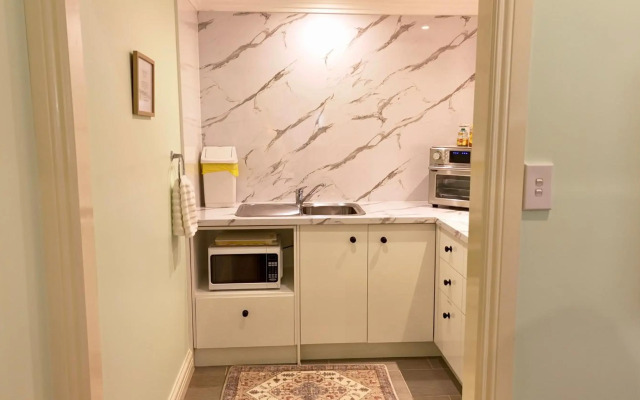 Curtis Falls Apartment