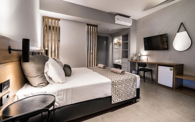 HARMONY CREST RESORT & SPA Adults Only
