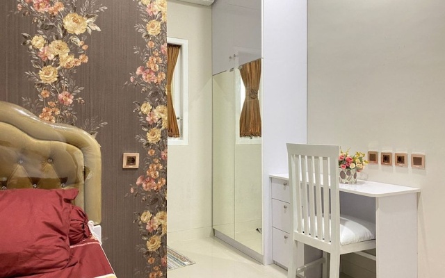 Guesthouse Putri Griya Fikarda – Guest Rooms – Depok