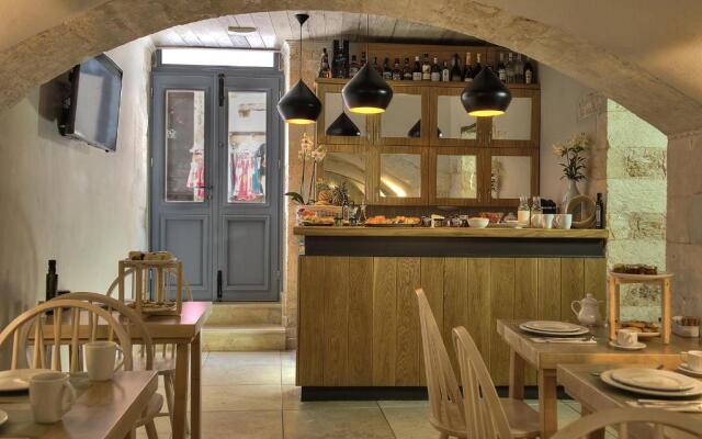 Elia Zampeliou Hotel - Adults Only