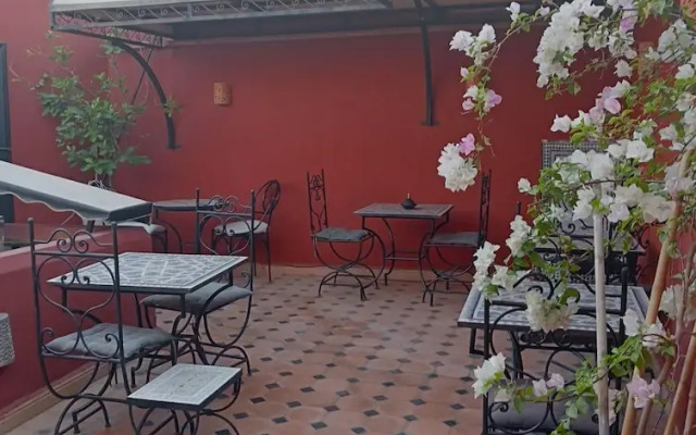 Riad étoile ocre