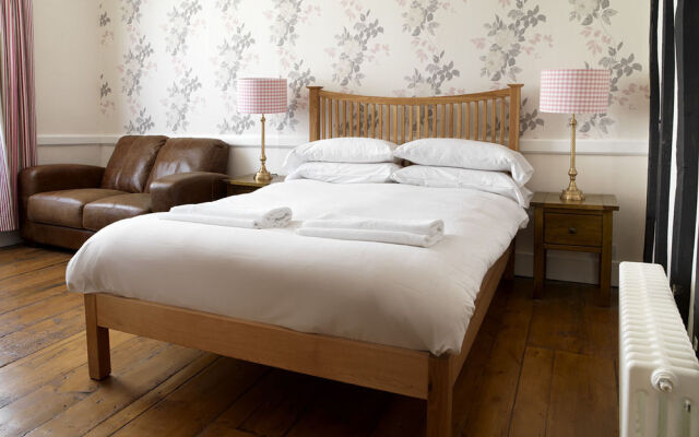 The Bull Hotel Maidstone/Sevenoaks