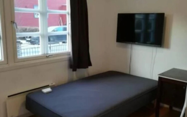 StayPlus Budget Rooms Fortress - Hostel