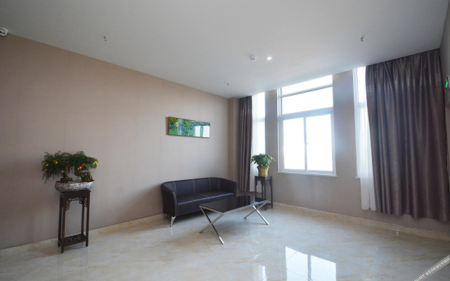 Nanjing 6 1 Business Passenger Hotel