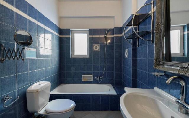 Penthouse with Acropolis view 8ppl, 140sqm
