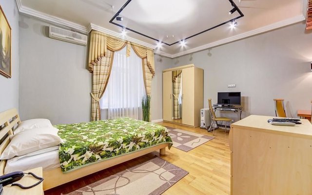 Peter and Paul Fortress apartment