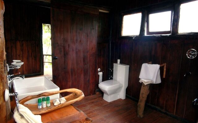 Pugdundee Safaris- Tree House Hideaway