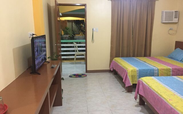 White Beach Hotel Puerto Galera powered by Cocotel