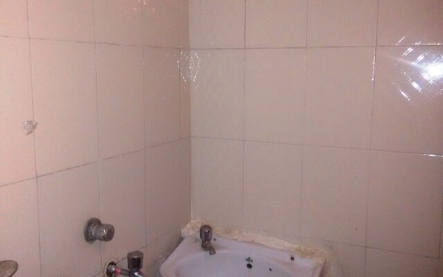 Hotel Aradhana Lodging