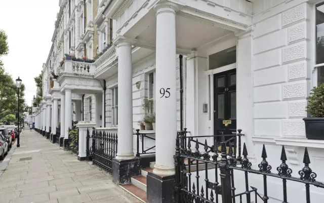 Elegant Stylish 2 Bedroom Basement Flat Notting Hill