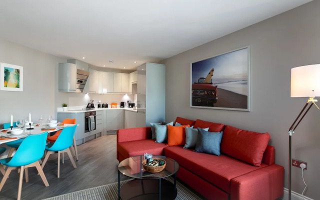 Comfy Bright 5 Brighton Beach Doorstep Retreat