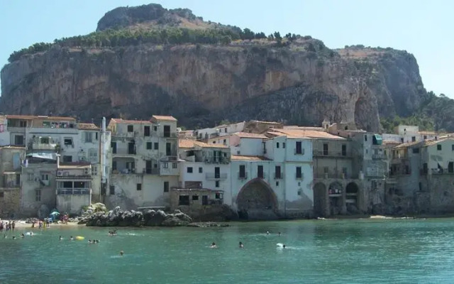 Cefalù Mandralisca