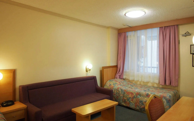 Edgecliff Lodge Motel