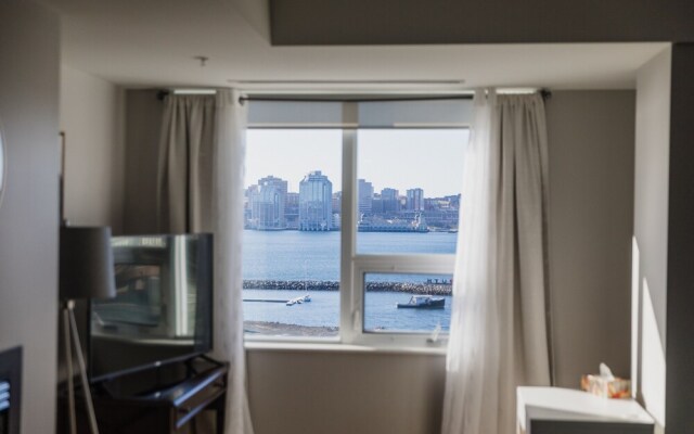 Simply Comfort. King's Wharf Apartments