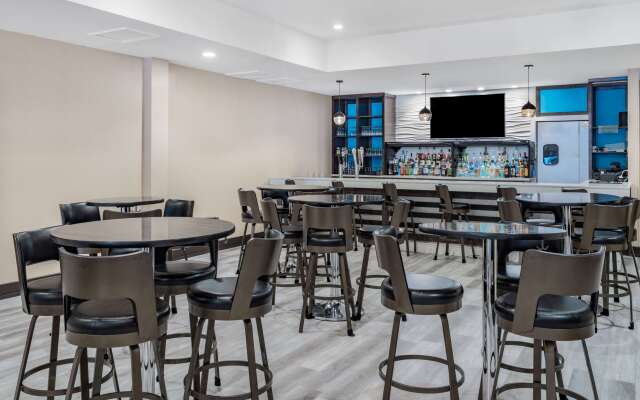 Wyndham Garden Kenosha Harborside
