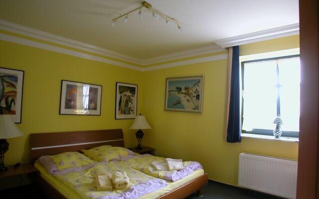 Ferienwohnungen Boddenstraße 55b