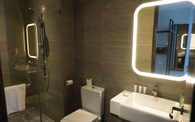 Urban H Hotel