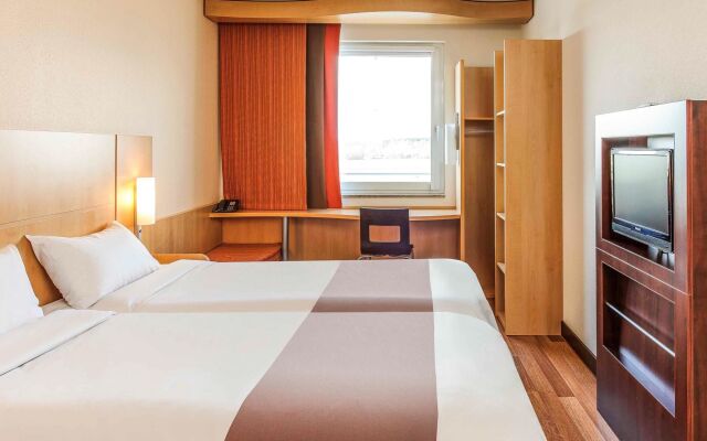 Hotel ibis Friedrichshafen Airport Messe