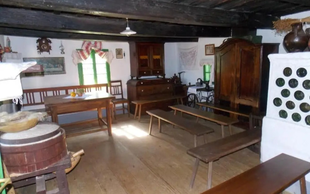 Etno Kuca Pod Okicem