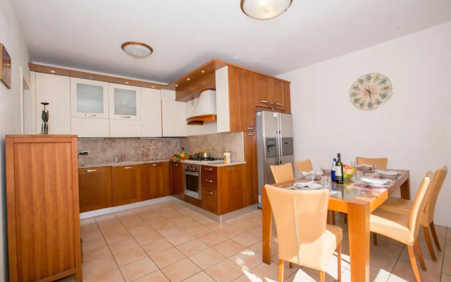 Villa Apartments - Porto Letizia