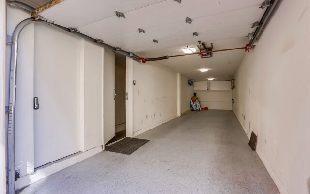 Coastal Hideaway - 2 Br Townhouse