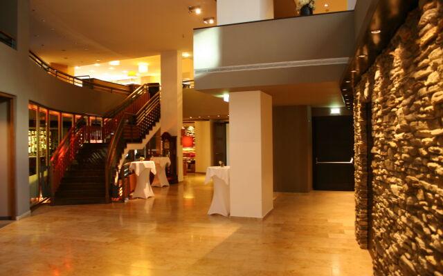 Grauer Bar