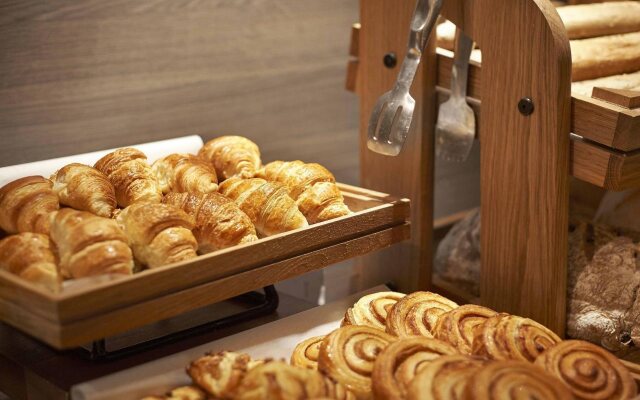 DoubleTree by Hilton Hotel Woking