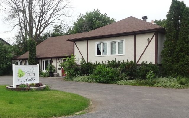 Amelie Bed and Breakfast