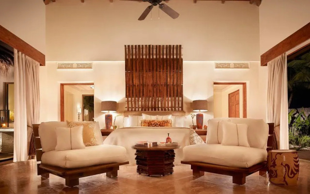 Mukul Beach, Golf And Spa