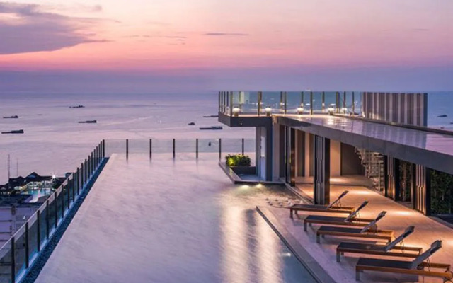 The Base Condo Sea-View Win99