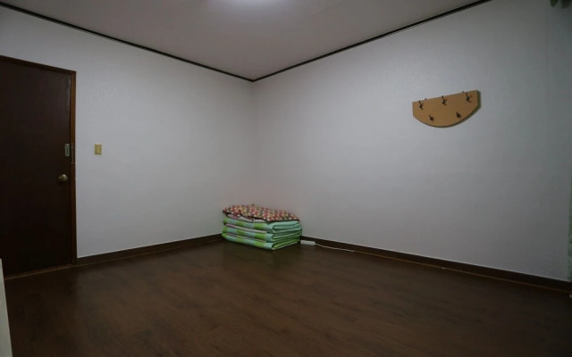 Gangneung Gyeongpodae Donghae Motel