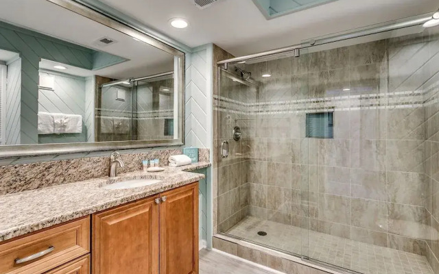 The Savoy Penthouse 601 (3 bedroom plus loft, Sleeps 9)