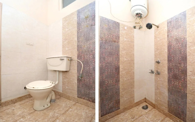 Oyo 27893 Sita Niwas Parking