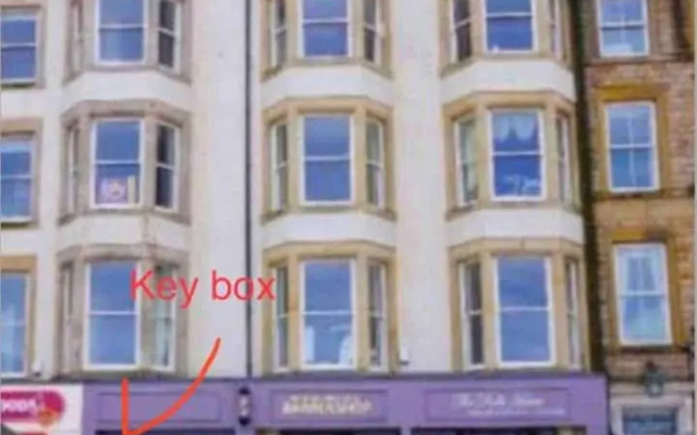 Lovely 2 bedroom modern loft apartment sea view