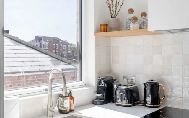 Sleek Scandi-inspired 2BD Flat, Fulham
