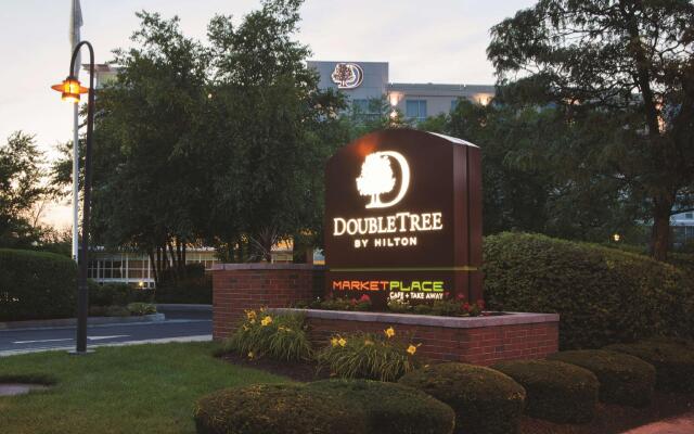 DoubleTree by Hilton Hotel Boston Bayside