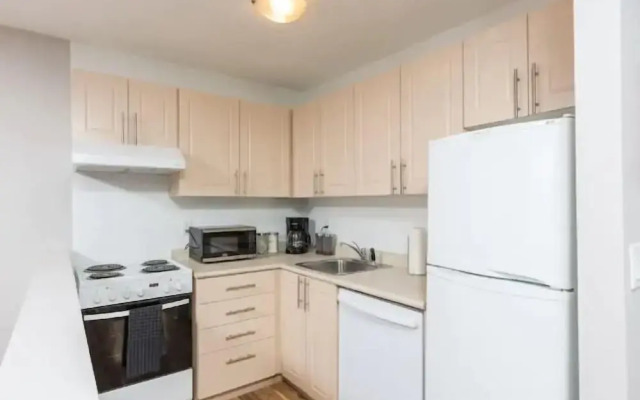 Applewood Suites - 2 BDRM Annex Loft