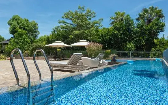 Seaside Seclusive Mansion