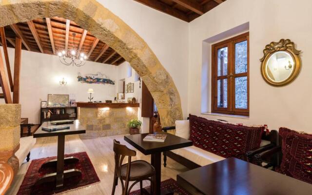 Camelot Traditional & Classic Hotel