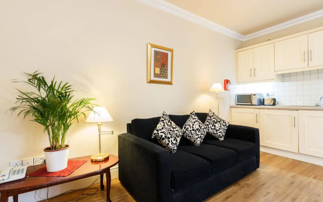 Lismar Guest House