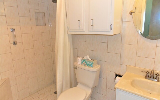 The Cocoanuts 1 Bedroom Condo