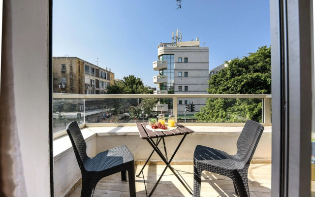 Great 3 Bedroom Apartment in The Heart of Tel Aviv
